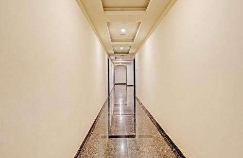 Malleshwaram West Hotel | Super OYO Collection O 73977 Malleswaram