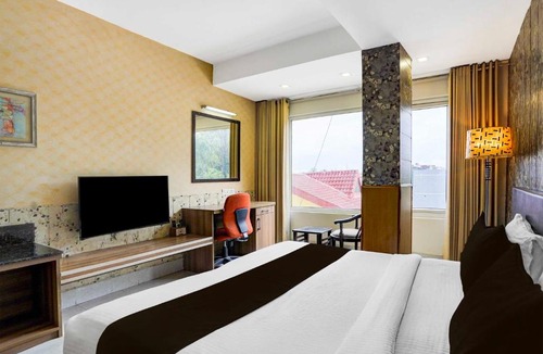 Bullawala Hotel | Super Super Townhouse Oak IMA Dehradun