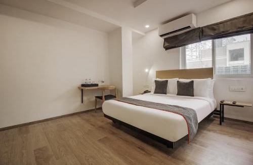 Ameerpet Hotel | Super Townhouse 359 Begumpet Near Hyderabad Central