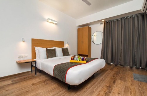 Panch Batti Hotel | Super Townhouse C Scheme Ahinsa Circle