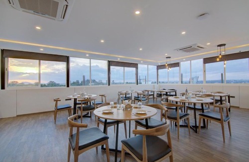 RR Nagar Hotel | Super Townhouse Global Village Tech Park Near Kengeri Bus Terminal Metro Station
