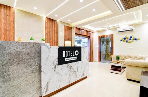 Rajarhat Hotel | Super Townhouse Kaikhali Near Airport