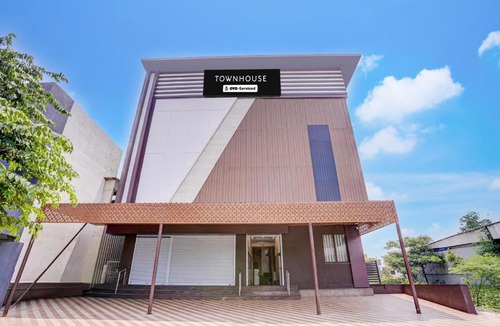 Dharwad Hotel | Super Townhouse KMF Dharwad Formerly Shri Durga Comforts