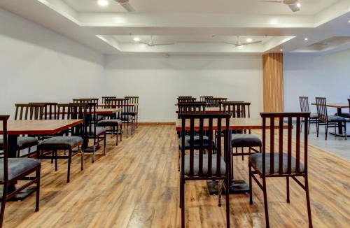 Gogol Housing Board Hotel | Super Townhouse Madgaon