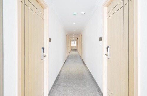 Brookefield Hotel | Super Townhouse Oak AECS Layout Brookfield