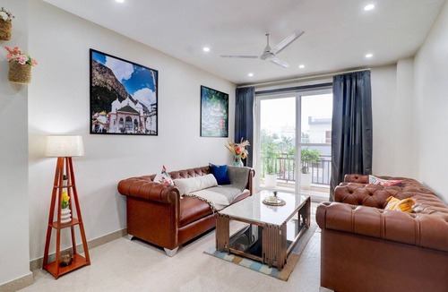 Dehradun House | Super Townhouse Rispana River Dehradun