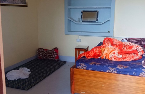 Seetla House | Superb 6-bedroom farmhouse in Mukteshwar with fitness room, WiFi