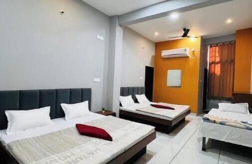 Maheshwar Apartment | Superior Family Studio @ StayMore 4 to 6 adults
