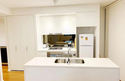 Chinatown Apartment | Supreme CBD 2Bed Room Apartment with Balcony near Darling Hbr&ICC