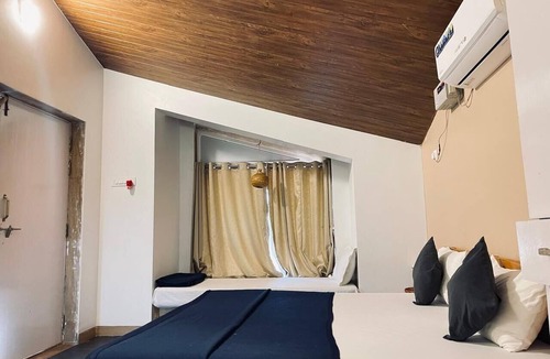 Mhsala Hotel | Sur Lake Resort