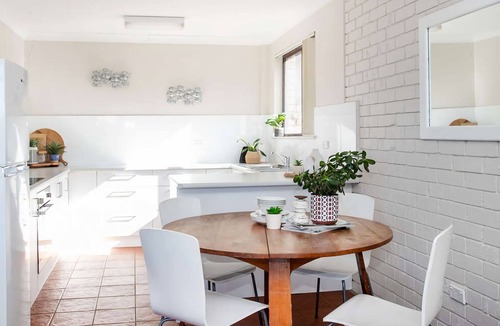 Mollymook Apartment | Surfmist One - Relaxing coastal getaway just 50 meters to the beach