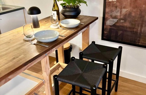 Surry Hills Apartment | Surry Hills Loft-Style Heritage 1BR - Indoor Pool, Sauna & Gym
