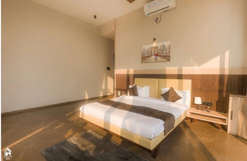 Alibaug Hotel | Suruchi Villa By Soumils Stays