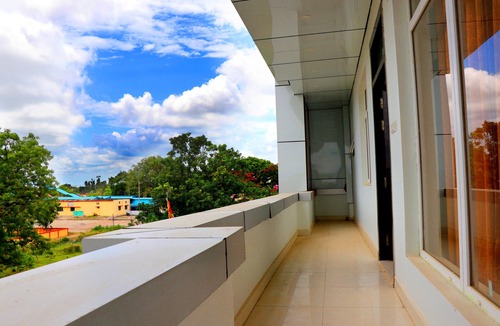 Balrampur Hotel | Surya Hotel