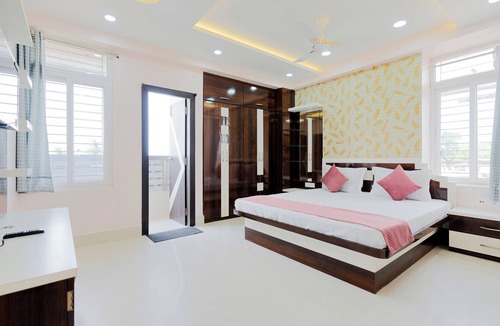 Sahibganj Hotel | SURYA PLAZA