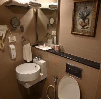 Kakinada Hotel | SVN GRAND