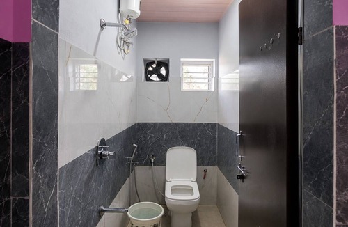 Kottapeta Hotel | SVS Grands