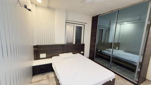 Nagpur Villa | Sweetsky Luxury 3BHK Villa Terrace Sleeps 9