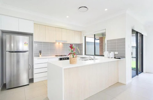 Cobbitty House | Sydney Cobbitty 4bed house,close Oran Park