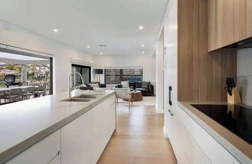 Drummoyne Apartment | Sydney Harbour-Front Home With Views & Parking