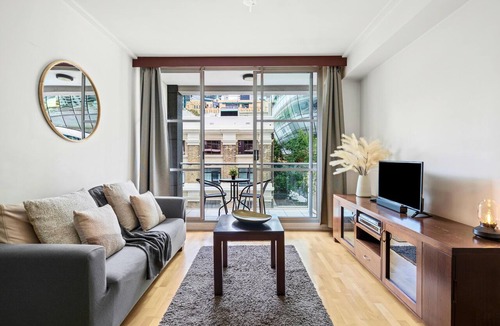 Sydney Central Business District Apartment | Sydney - KS004 - Kent St - CBD crib | Skyline views meet pool & gym living