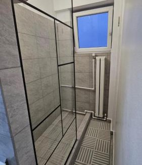 Branesti Apartment | T&M home