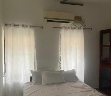 Varkala Hostel | Taaraa Loca - Yoga , Spiritual n Dorms