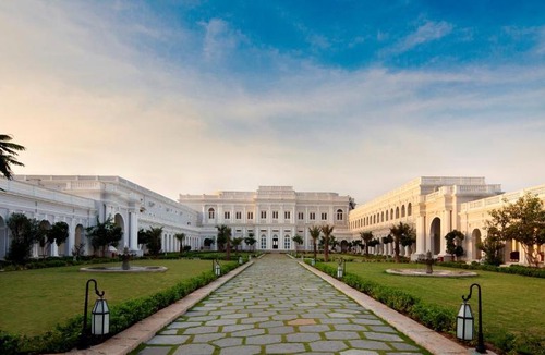 Falaknuma Hotel | Taj Falaknuma Palace