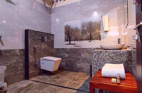 Sadri Villa | Takhat Villa Kumbhalgarh by Stotrak