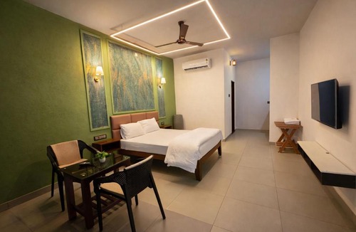 Tonse West House | TAM BoSa Beach Retreat