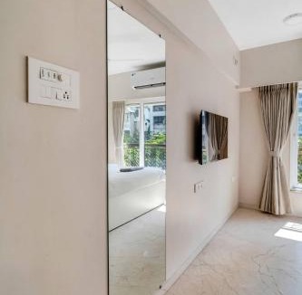 Khar Apartment | Tao B Cozy Private Room in Shared 3BHK