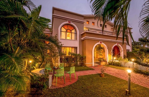 Raichak Apartment | Taruchaya by StayVista with Lawn, Gazebo at Raichak - Kolkata