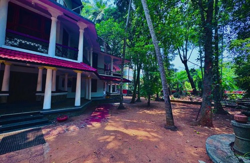 Kozhikode House | Tasara , an Inspiring Artistic Home