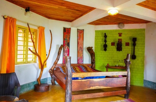 Chikkamagaluru House | Tat Tvam Asi Organic Farm Stay - Parakeet
