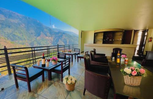 Lakhisarai Hotel | Tata Vista Resort-Centrally Heated & Air Cooled # Parking # Near Market # Top Rated # Most Awarded # Premium Rooms # Property Of The Year # By Vaikunth #