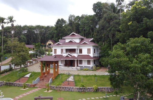 Vayittiri Hotel | Tatvaura Resort Wayanad