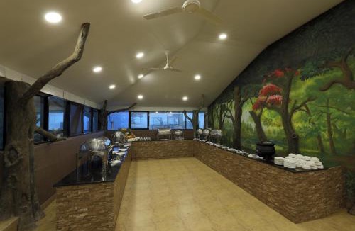Chithirapuram Hotel | Tea Castle Munnar