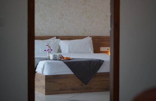 Manipal Hotel | Tea Tree Suites Manipal