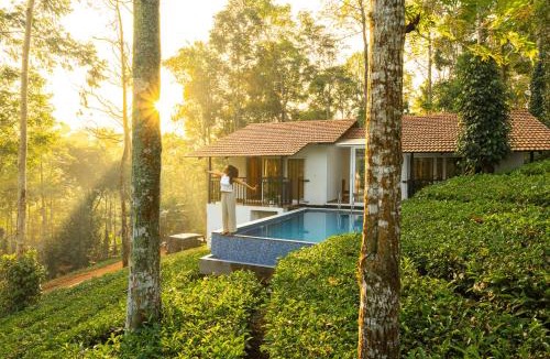 Anachal Bed & Breakfast | Tealawn Pool Villa, Munnar