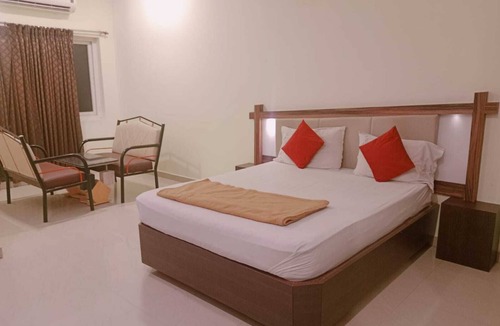 Melur Hotel | Temple City lakeinn