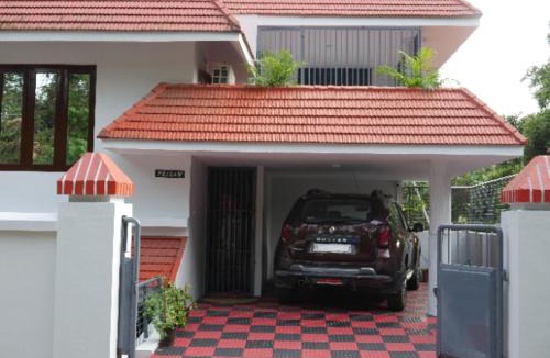 Chengannur Villa | Temple Courtyard