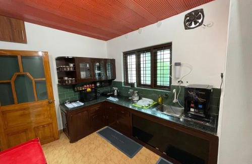 Chengannur Villa | Temple Courtyard
