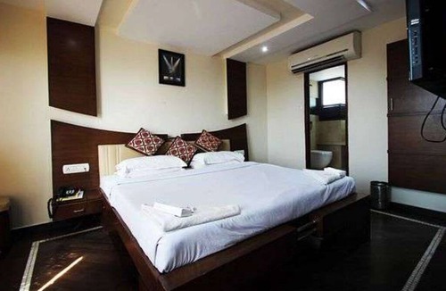 Madurai Main Hotel | Temple View & Luxury Room Stay @ madurai