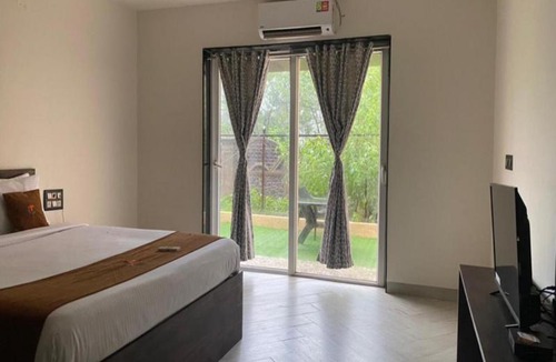 Kune Village Resort | Ten Cemmello Dukes Den Resort