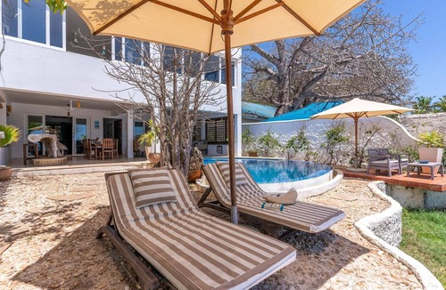 Diani Beach Apartment | Tequila Sunrise Pool Cabana - Diani Beach