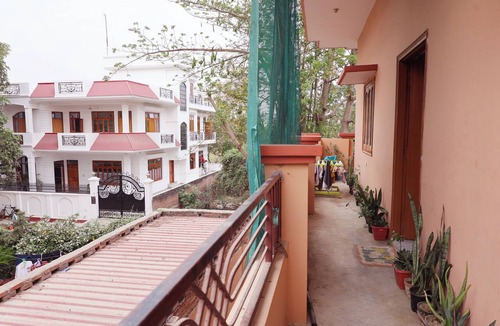 Sarnath Apartment | Terrific 2-bedroom apartment with WiFi in Varanasi