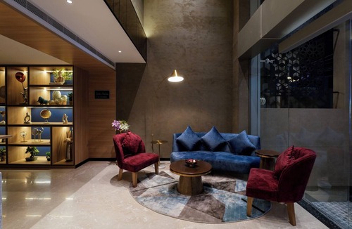 Koramangala Hotel | TGI Oberon