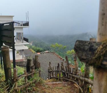 Thankamony part House | Thazhvaram Pool Villa Idukki Calvary Mount