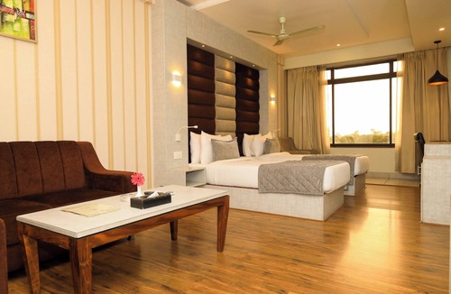Bilaspur Hotel | The Aananda Imperial