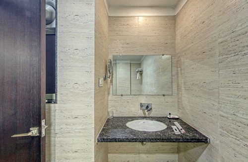 Itarsi Hotel | The Aanandam Hotel Resort